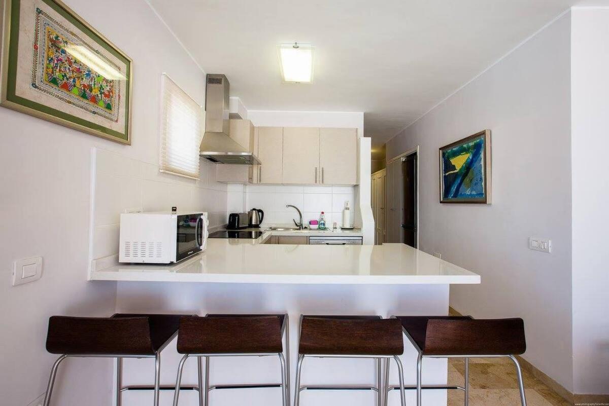 2 Bedroom For 4 People In Tenerife Costa Adeje (Tenerife)